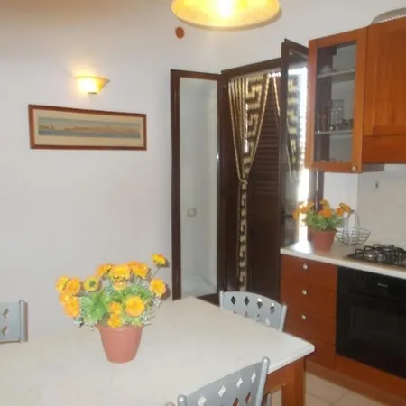 Bilocale Marine Baia By Nonsolomare Vacanze Srlu Apartment